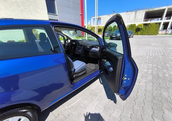 Fiat Punto cena 15500 przebieg: 60610, rok produkcji 2009 z Kraków małe 781